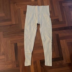 SET Active Sculpt Flex Leggings in Oat Milk